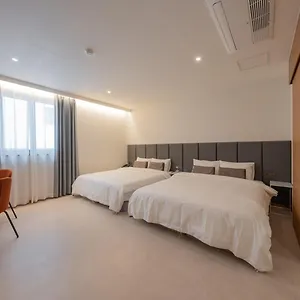 호텔 H-avenue Munhyeon, 부산광역시